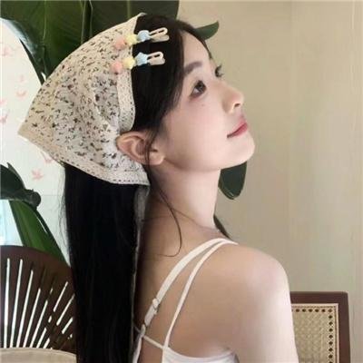 飘动的红丝带